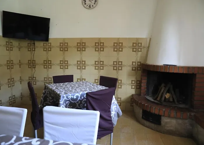 אכסניה First *